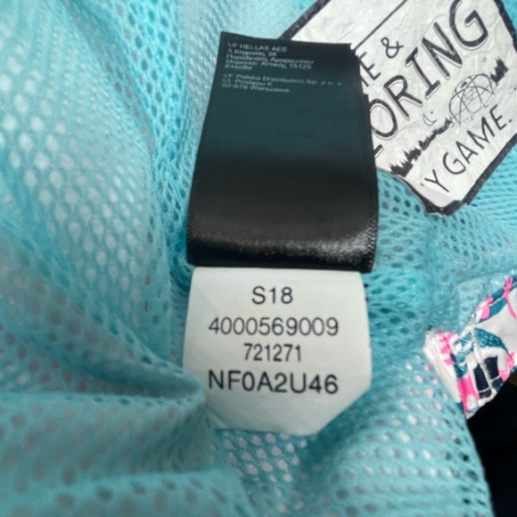 THE NORTH FACE Toddler Tailout Rain Jacket Size: 2T Color:White/Blue/Pink - Picture 12 of 12